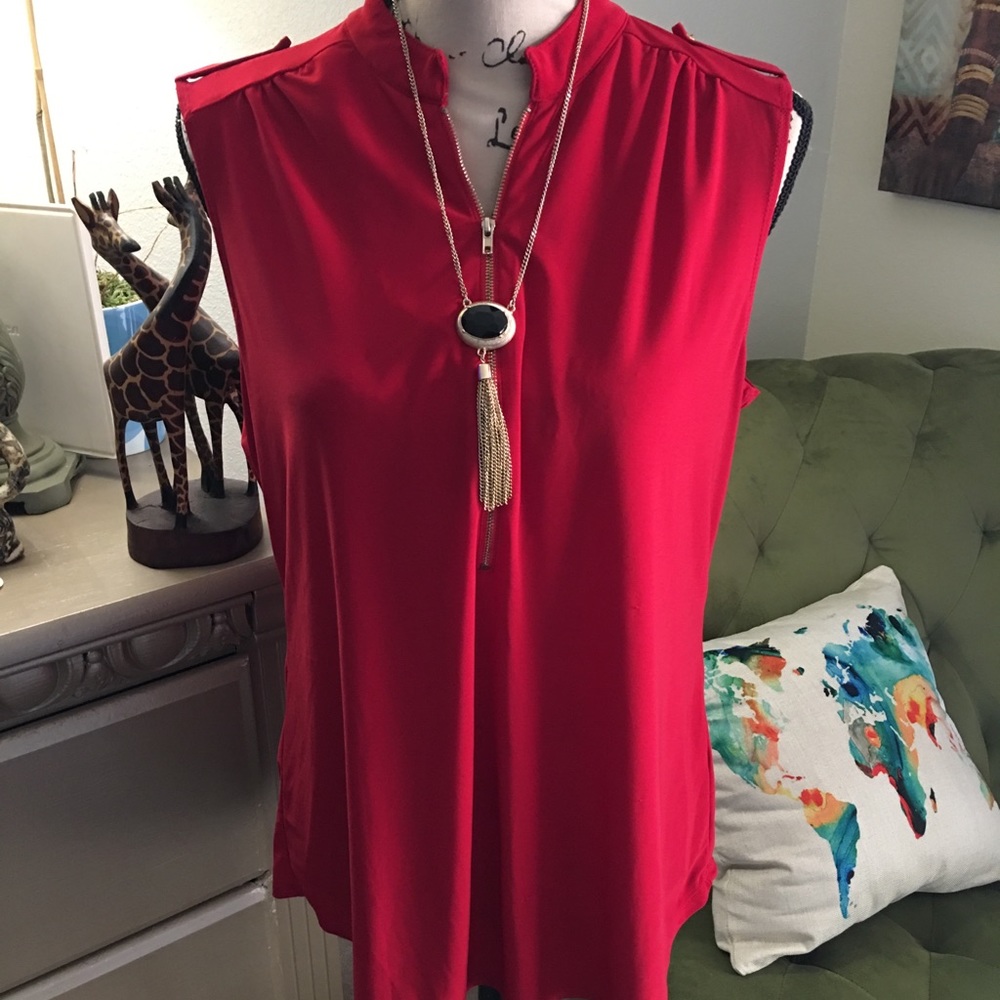 Nice Red Sleeveless Top